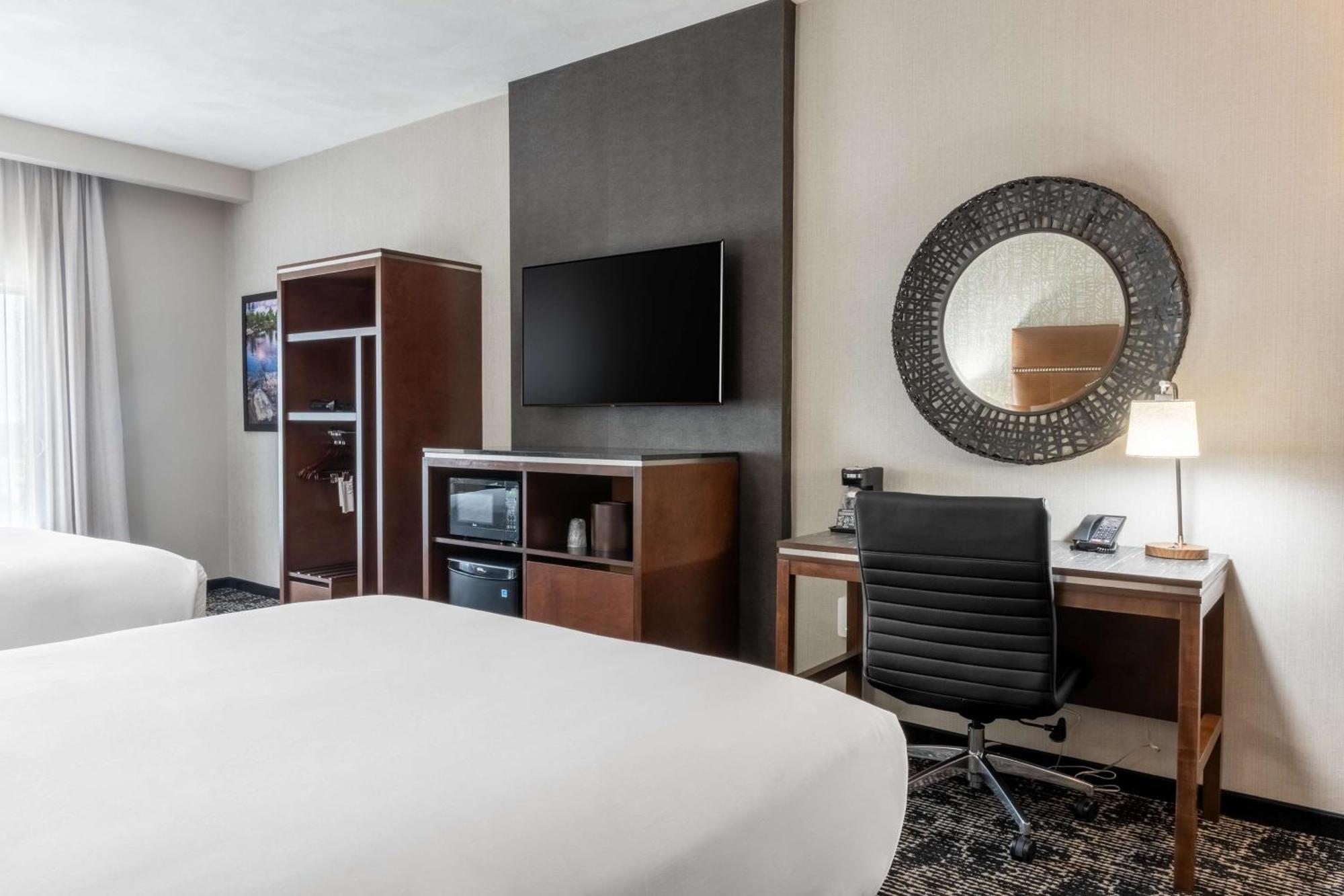 Drury Plaza Hotel 칼리지스테이션 외부 사진