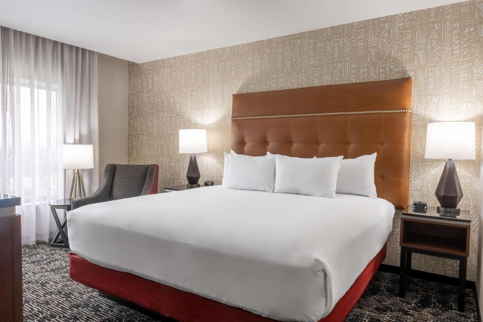 Drury Plaza Hotel 칼리지스테이션 외부 사진